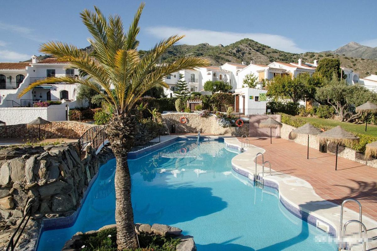 Apartamento Capistrano Village Nerja Eksteriør billede