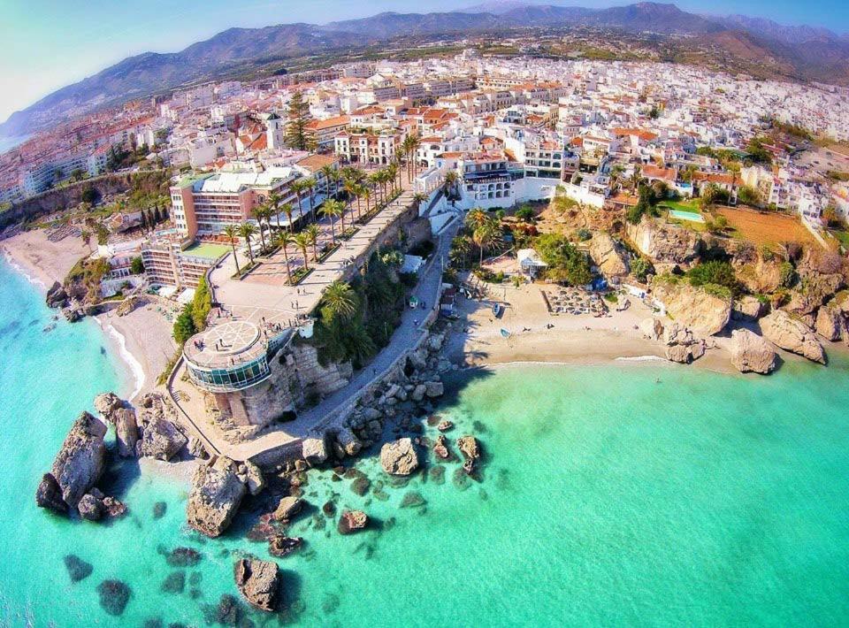 Apartamento Capistrano Village Nerja Eksteriør billede