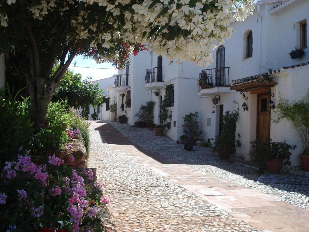 Apartamento Capistrano Village Nerja Eksteriør billede
